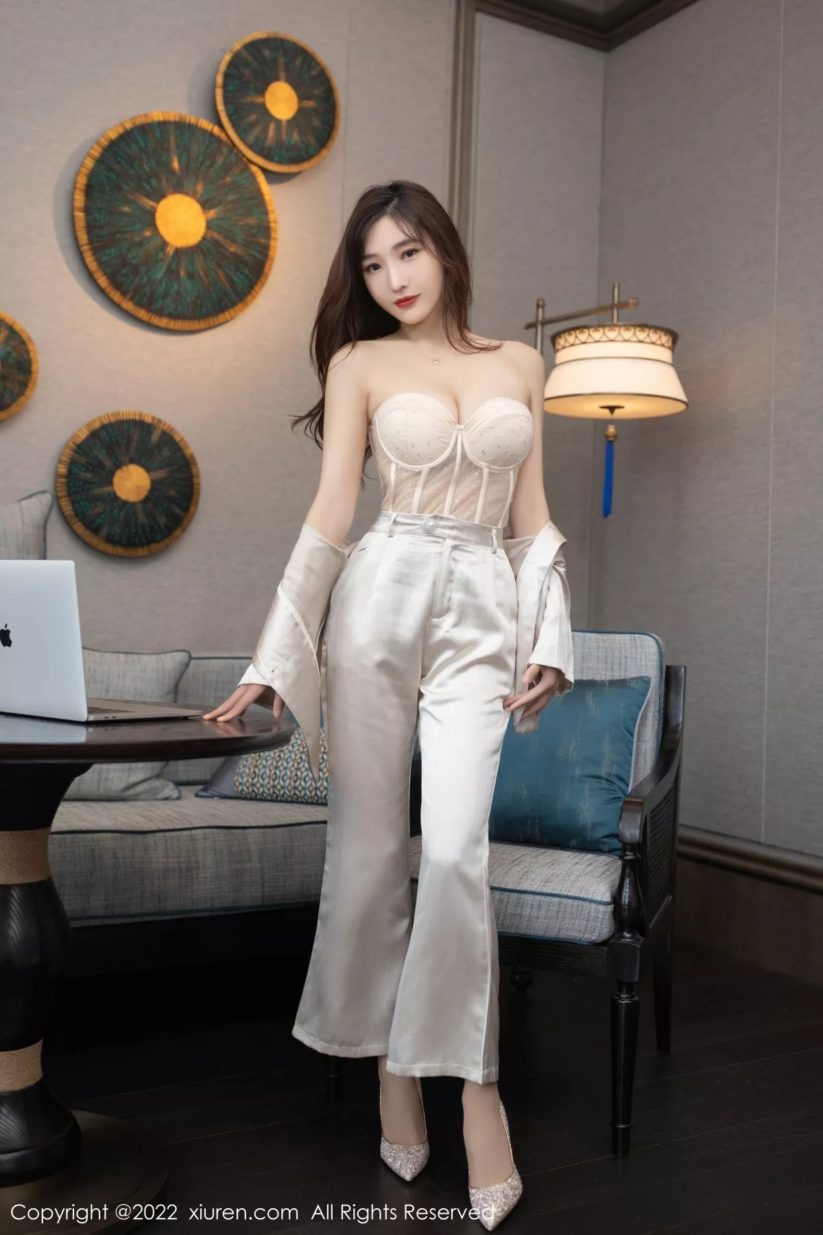 [XiuRen秀人网]第5594期陆萱萱写真-秀人资源网